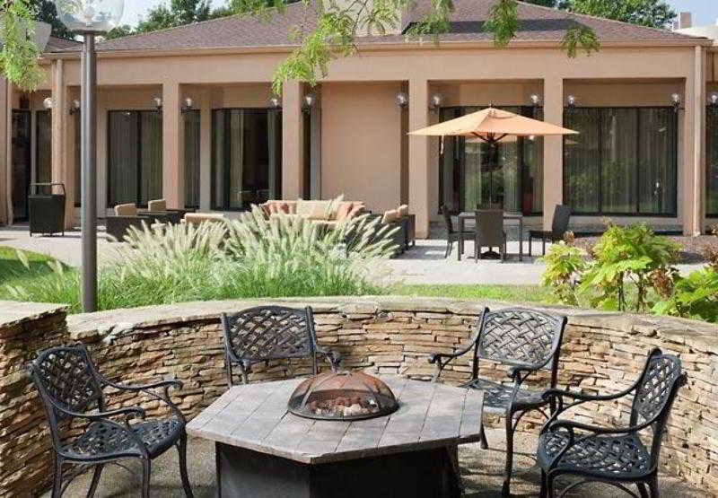Courtyard Cincinnati Blue Ash Eksteriør billede
