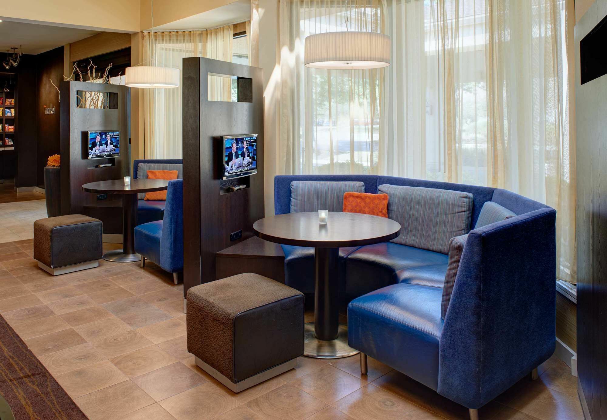 Courtyard Cincinnati Blue Ash Eksteriør billede
